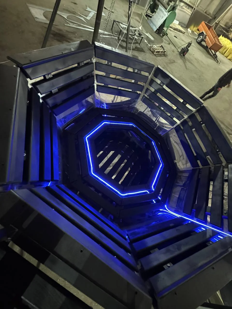 Чан карпатський купити не дорого.Чан Карпатський виробництво.Купіль на дровах.Чан на дровах.Чан києв купити.Teplo akum.Тепло акум.Виробництво чанів.Чани з джакузі.Джакузі Україна