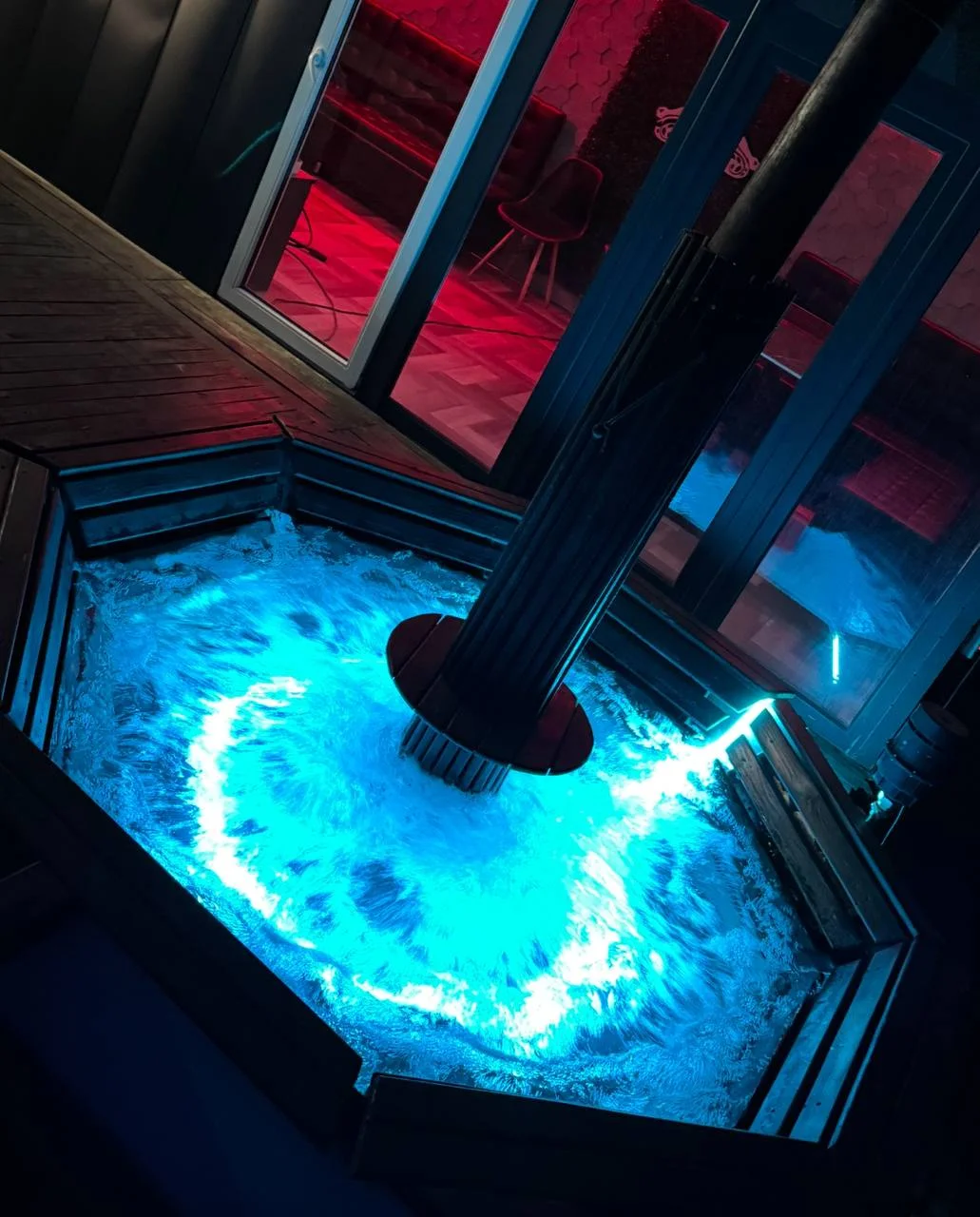 Чан карпатський купити не дорого.Чан Карпатський виробництво.Купіль на дровах.Чан на дровах.Чан києв купити.Teplo akum.Тепло акум.Виробництво чанів.Чани з джакузі.Джакузі